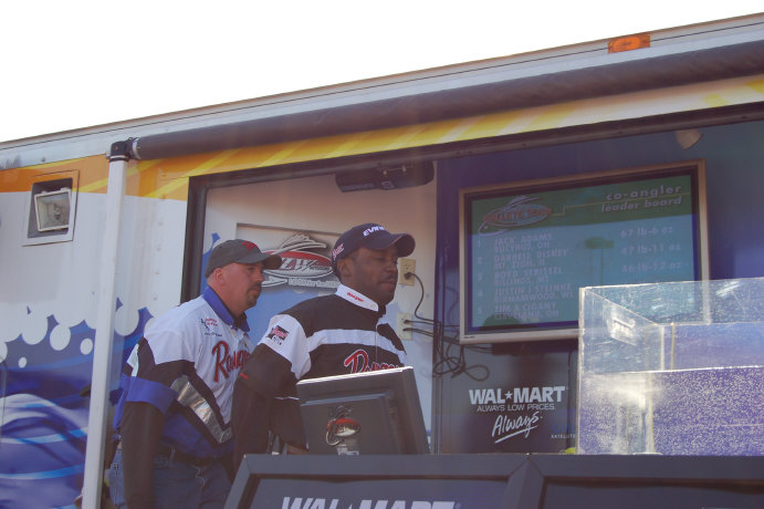 BF7CC1C5-5FC8-4FBB-8A53-641B7BE7AB4E