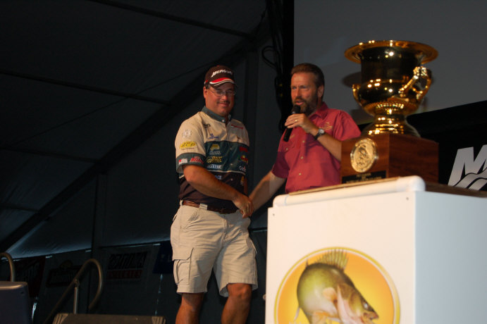 BF8A7BB7-CC85-4DD5-8E48-657A2A5679BE