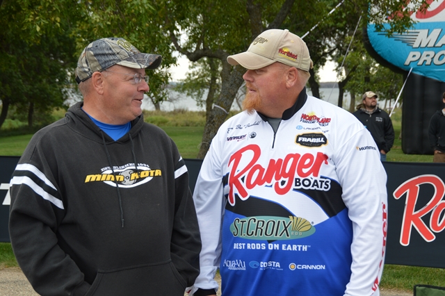 BFCF0A09-D18E-44F9-BD82-3490A25DC7EC