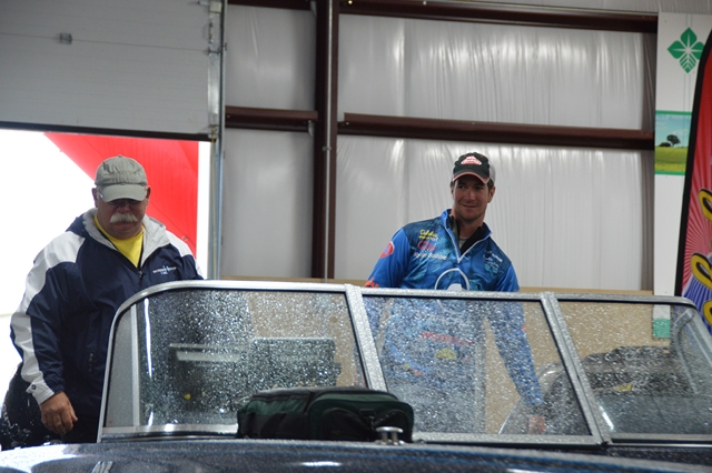 C50B1B3B-B5F5-4B00-A884-58D544A1A2A4