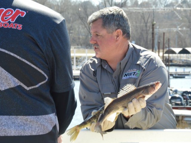 C01371B9-F17A-476E-A2F7-981D513598D9