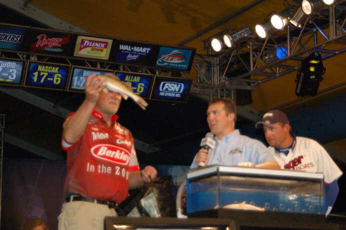 C02745B4-F545-41E7-AD9E-CFDCFB295990