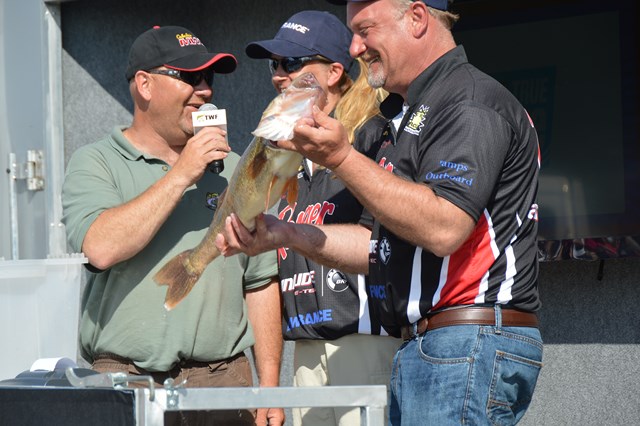 C02B494B-B567-44BD-BE33-D11DBB942B5B