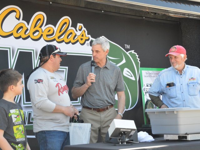 C02E55B7-31F5-41DF-AF73-888C526F603E