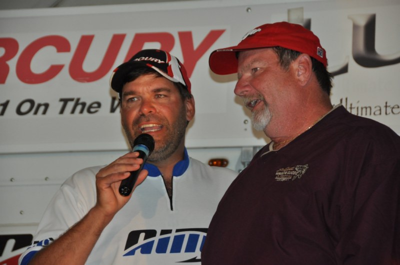 C076AF63-D465-425C-8A41-9F0B75DC5224