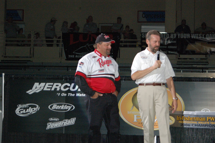 C0922162-5D1A-4403-BB52-9A626FAEBC75