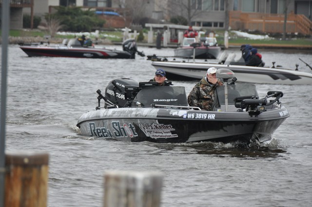 C0B8F944-7548-4F3E-B084-BD3E264697C9