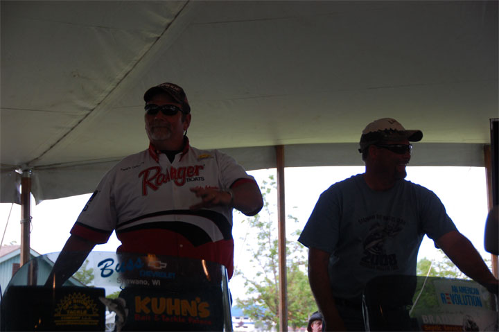 C0BA9444-F2EE-4FE2-8D62-9F00A8140B2D