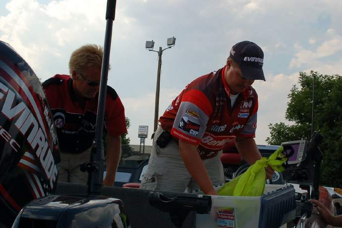 C0D1DE22-929A-4054-82D5-CB06FE450942