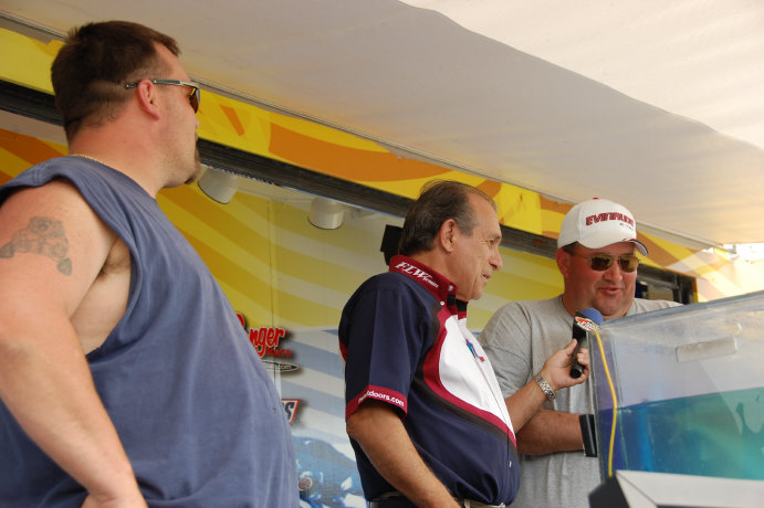 C0FD27C6-409B-4812-979E-5B80A0267DF3