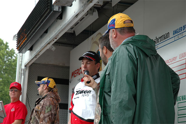 C0FF1EC6-DDD2-4E45-9A8E-F2B7AEF9C709