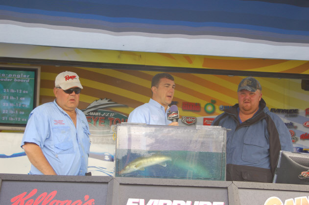 C14FCEBA-C9C2-4770-A1D8-DB51CA8F4ABD