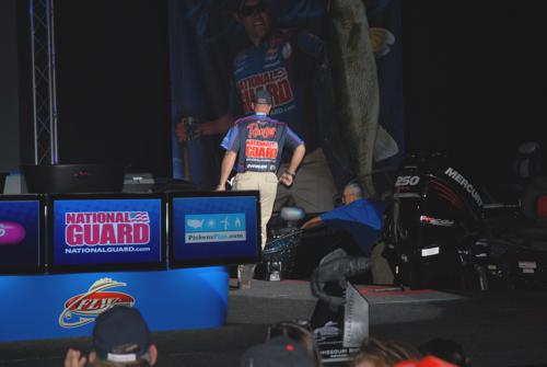 C17087CF-0DC2-4F36-B6C6-9156DF371F53