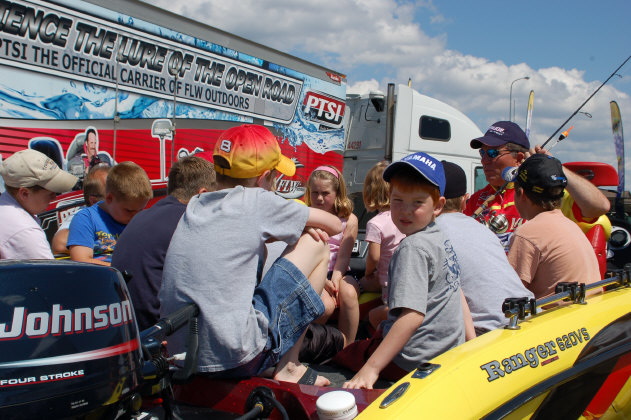 C207283D-7FD5-4B2F-9DBE-AC0BA6040F39