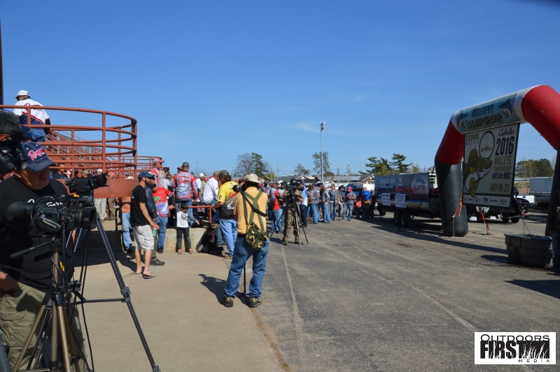 C216487F-75F6-4699-BBEB-1A4DF01D7E5A