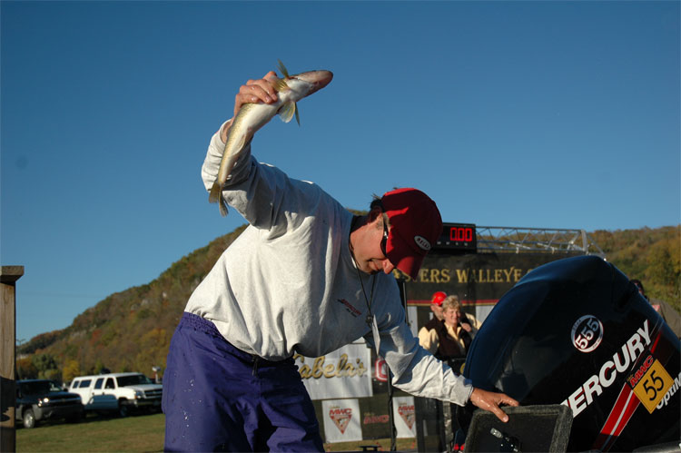 C2302CC8-1C54-4962-970F-A27CF9F64671