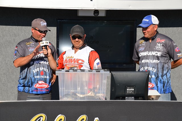 C23F3C90-F566-4ECA-88D1-A255B7DF8A6C