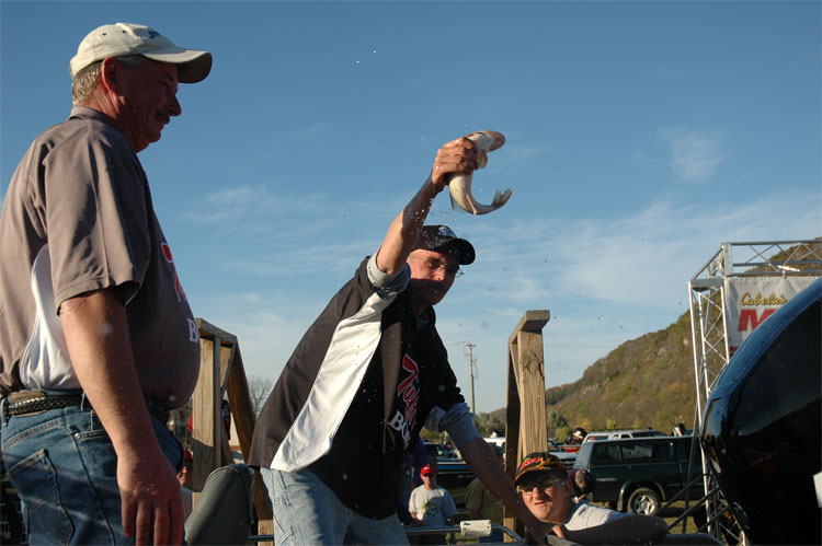 C2CC4A14-E840-4BF0-ABC6-76782D674A94