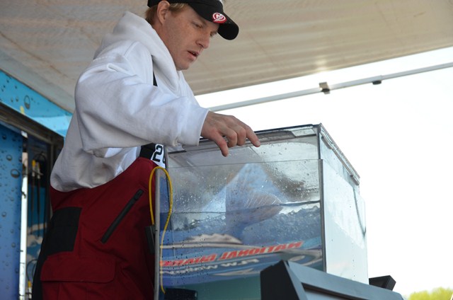 B368E564-28B3-44C5-95CC-47F9A9FD8053