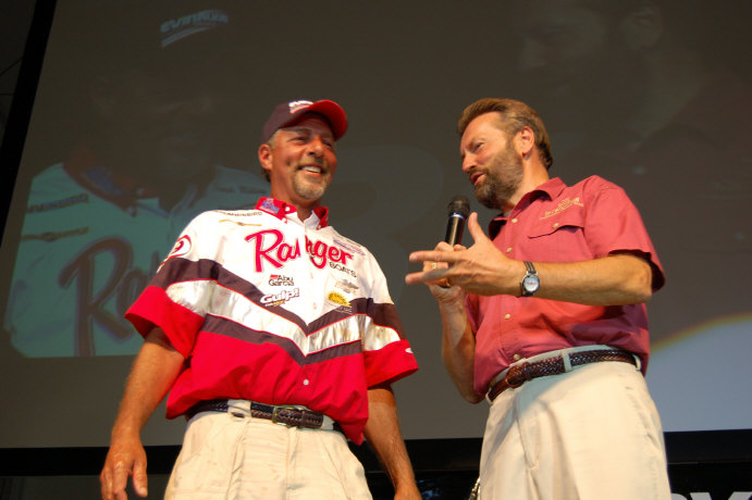 C32DEC8D-F2AF-4B1C-BAB0-0587A93ACD33