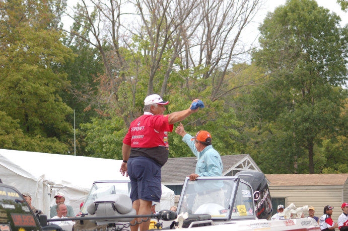 C3C04B75-10DA-48FE-80AE-6150D2ADFD9C