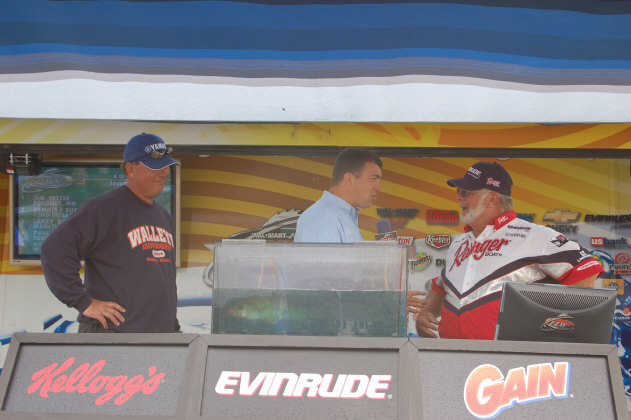 C3DC5F1B-4579-4856-A74C-2EE917C401DC