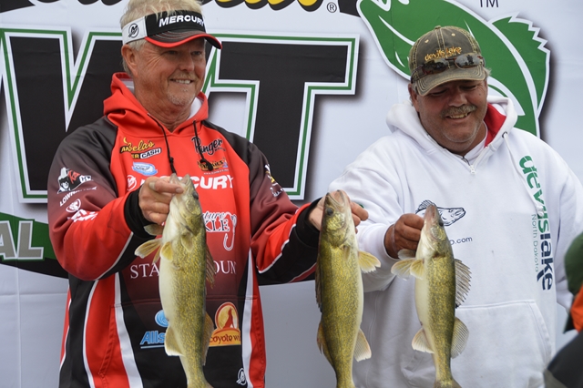 C46D2D0B-333D-4F07-9F86-9330279386C8