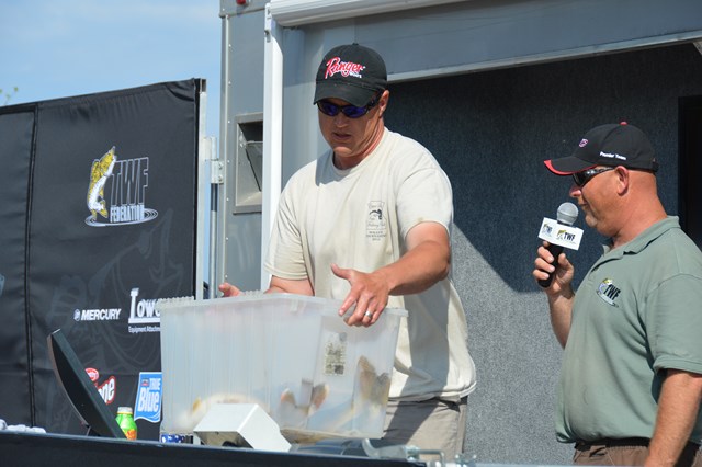 C473E1D4-0209-44E2-86DF-B9B9DFDF3DE7