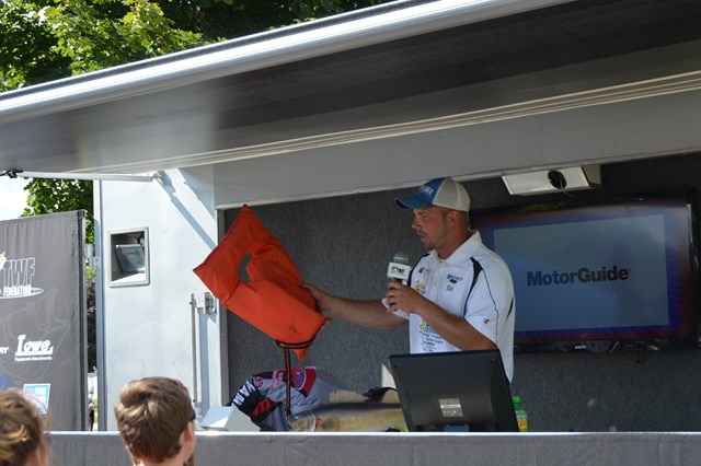 C4DF63D9-9240-4543-B29C-6B0E3839D895