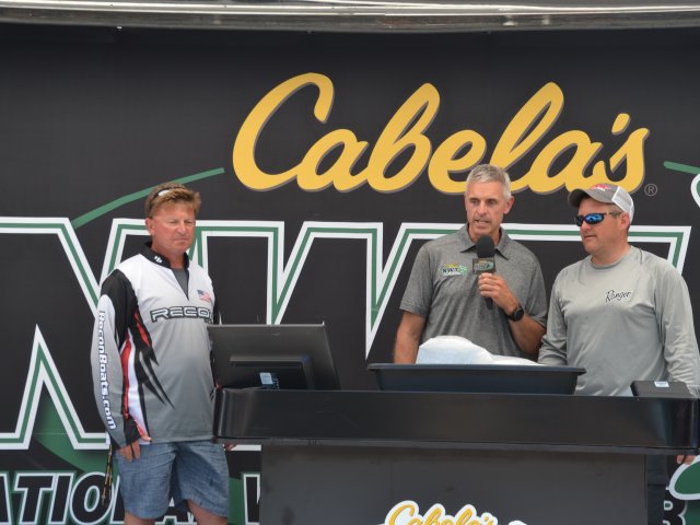 C4E163F6-D4A4-467D-BB98-FC4BFA163808