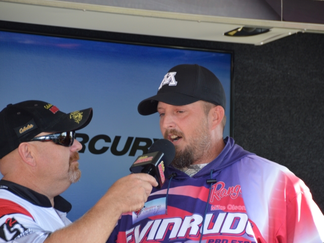 C4EB6160-44B5-469B-974B-5FAD10E422BC