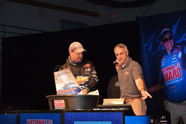 C573C00B-489F-4F17-82B5-F94277D8C8F9