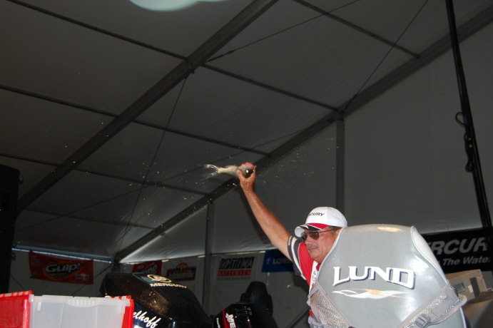 C584EB11-A6F7-4D58-84A7-6397631742AE