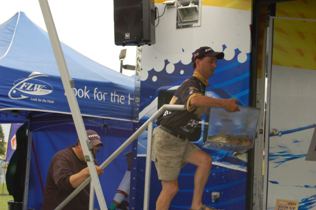 C5B60B65-F646-4A96-BA8F-72533E22B923