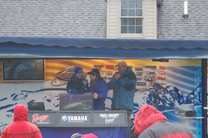 C5EE7079-00F7-436C-9A96-2F0C2B254839