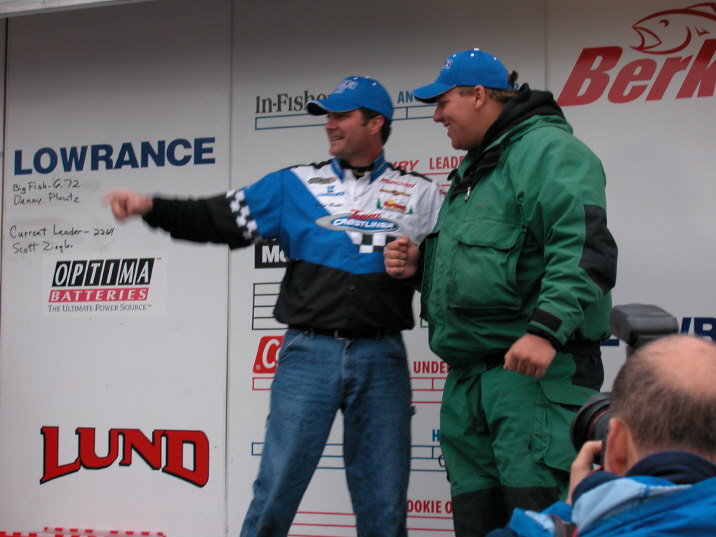 C5F28B09-D7DD-4576-ABF5-BCAC871E7499