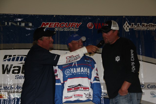 C6057A1D-FE63-41EF-B829-8FC500593AA6