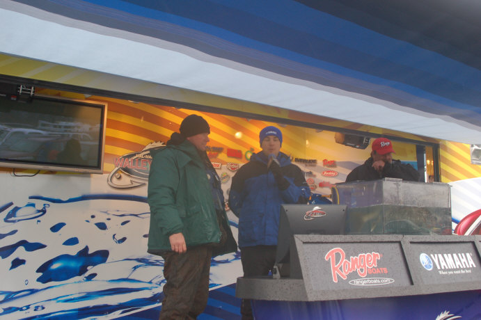 C60667E8-D943-48A0-9881-D0BCE9513923