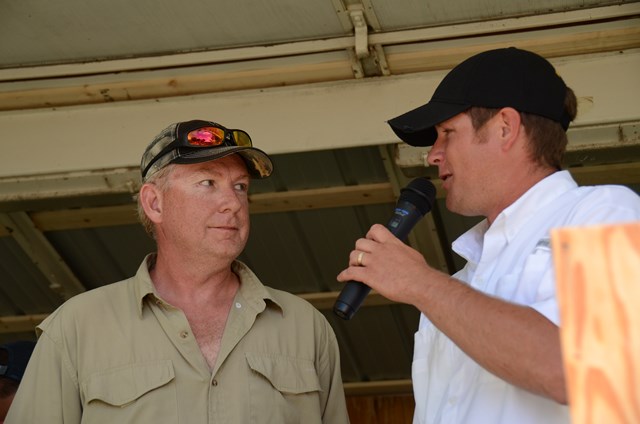 C613427F-DD3D-4299-AFEC-647D12B4E463