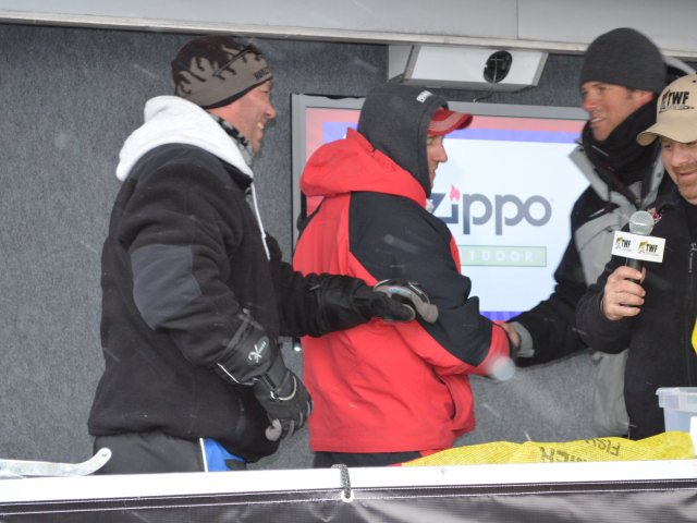 C628A9F3-5008-4F6E-AACA-79337FC71115