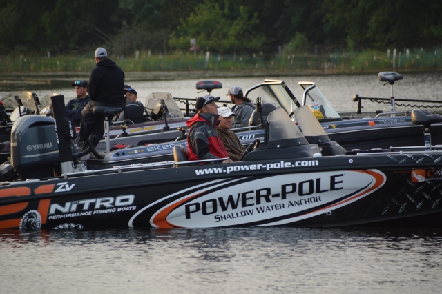 C62EE1B0-FE97-47E6-84C7-3F30B33BFD8E