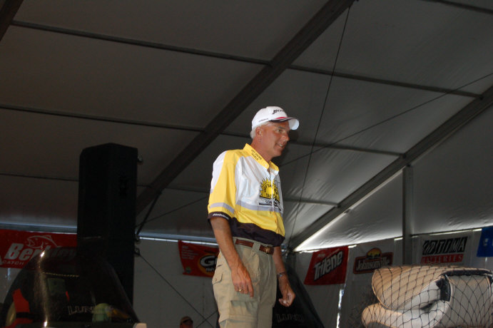 C66EA877-FC2B-4B42-9381-39960ACF2394