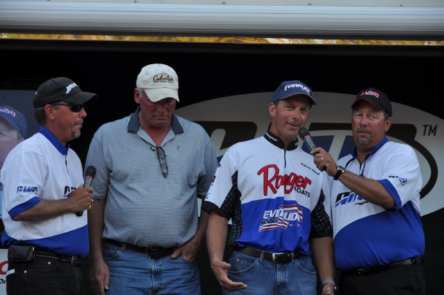 C6AE3BA7-B2C4-4DF2-917C-98FBB8015461