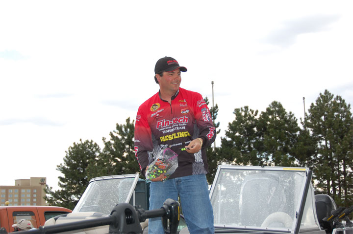 C6B725E1-3F9E-42C5-9777-D5A8F7077E82