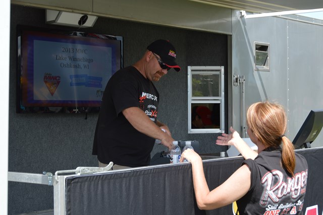 C6FFFCFF-71E0-4079-934E-863500C8D0C4