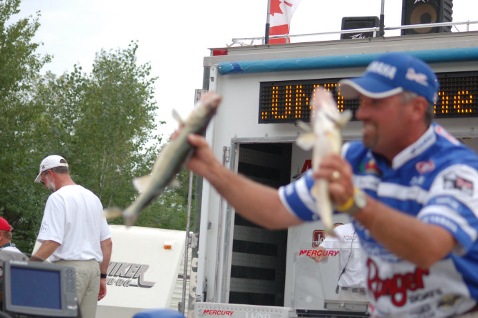 C71C1B92-6426-47F9-9DBE-20EAB48C9A57