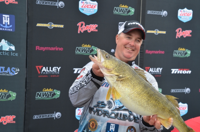 C725772F-0A37-4CD9-8E9C-E14E50174F05