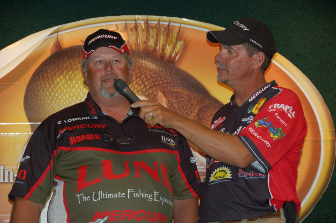 C74981D8-4558-4905-BA43-96C6C921EE98