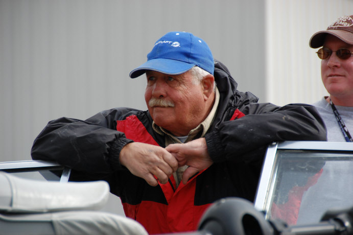 C7F435C2-ED3A-4F2F-B321-32D557B9689B