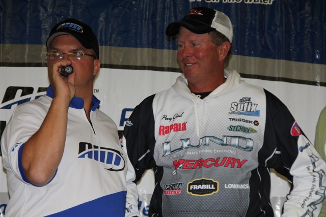 C81867EE-4ED7-42F3-9436-E588928C013D